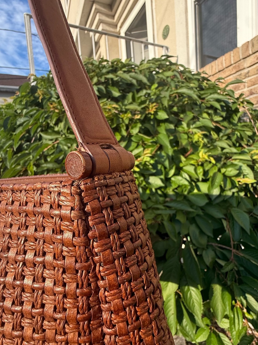 Fossil Brown Woven Shoulder Bag - Picture 3 of 6